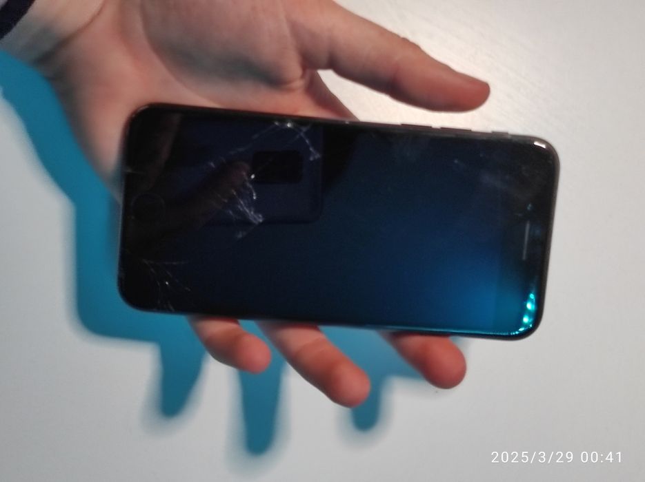 IPhone 7 айфон 7, рабочий айклауд чистый