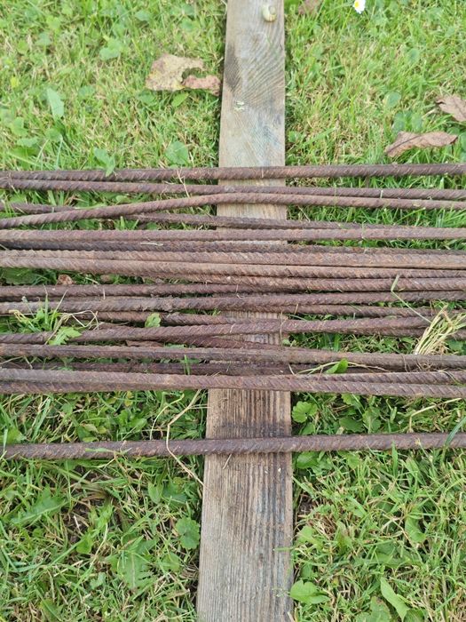 Pręt żebrowany 10-12