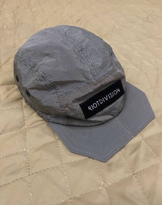 кепка riot division