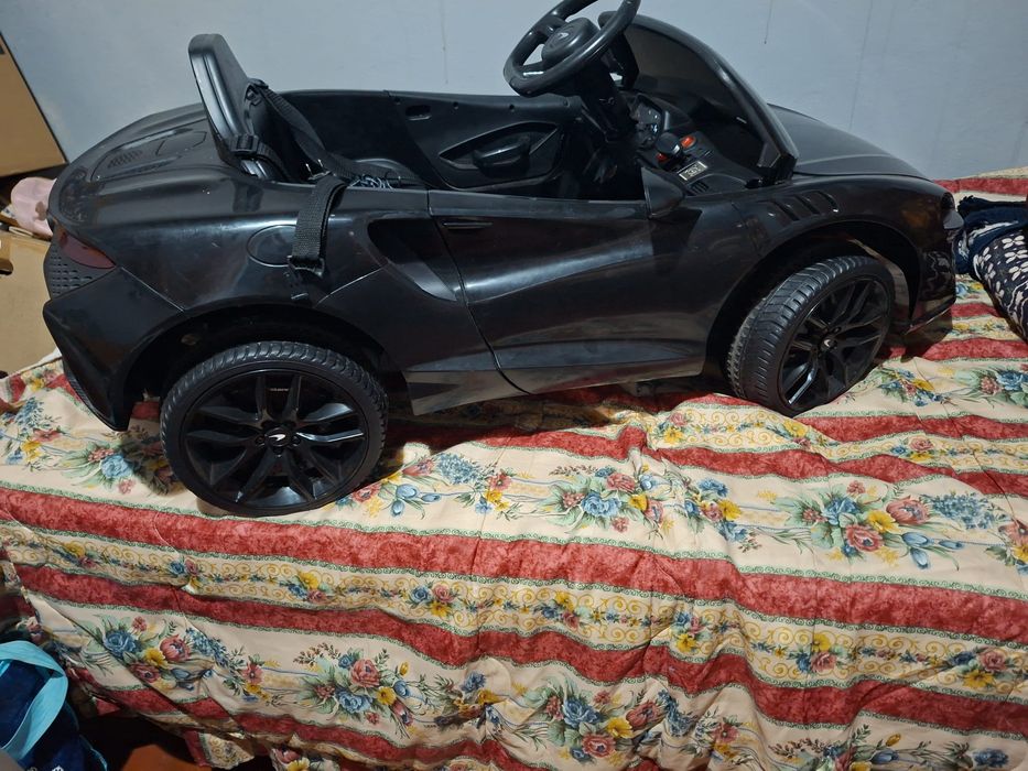 Carro elétrico para criança