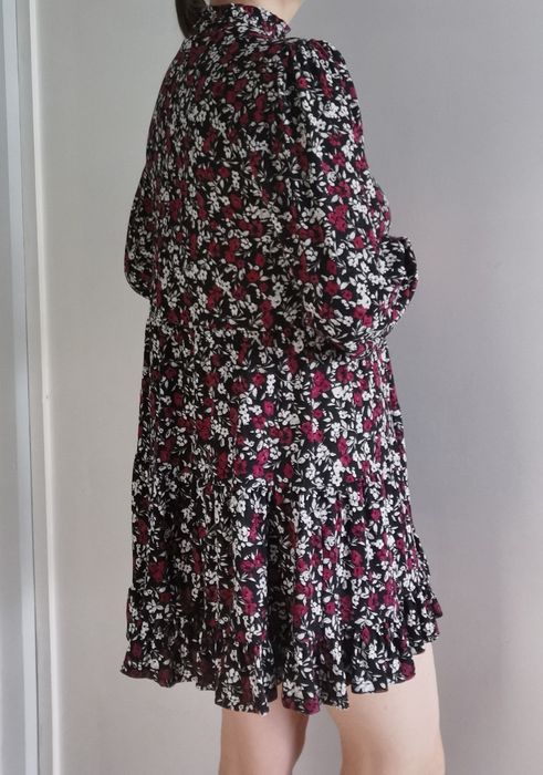 F&F sukienka 38 M z wiskozy romantyczne kwiaty