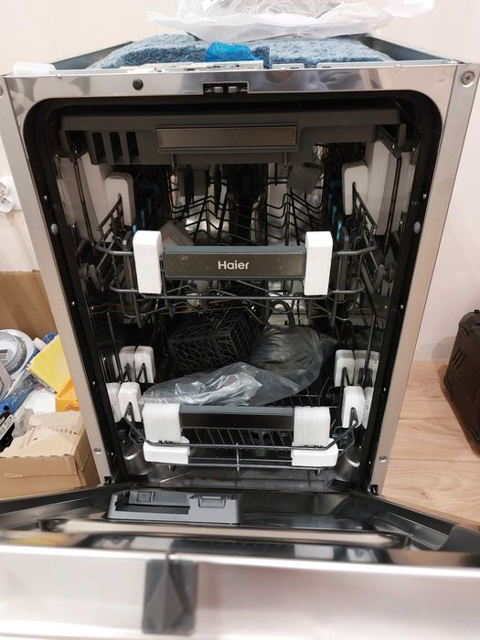 NOWA zmywarka Haier I-Pro Shine Seria 4 XI1C3TB2FB