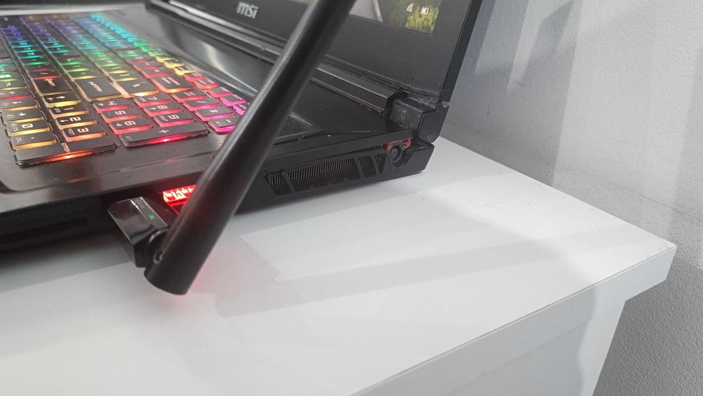 laptop gamingowy do gier RGB msi ge73 8RF i7 16GB 6GB geforce