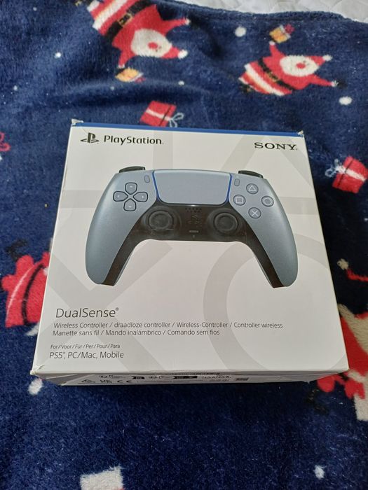 Pad do PS5 Silver w pudełku