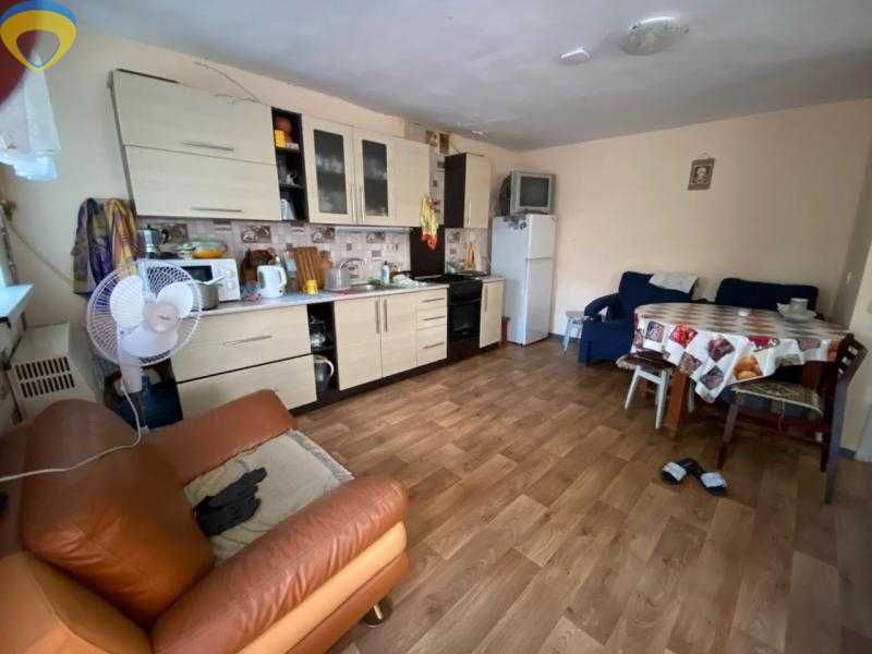 Дом в центре села Иваново(Свердлово)
