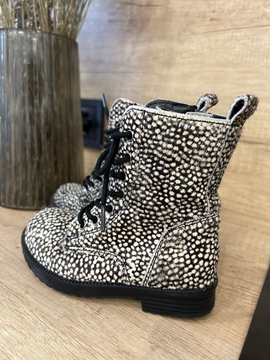 Неймовірні черевики, сапожки 22 розмір