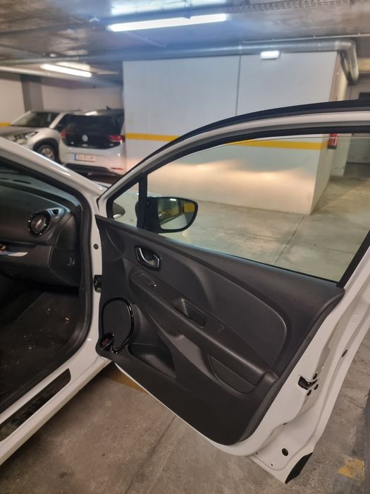 Renault Clio vendo com urgencia ate 20 Novembro