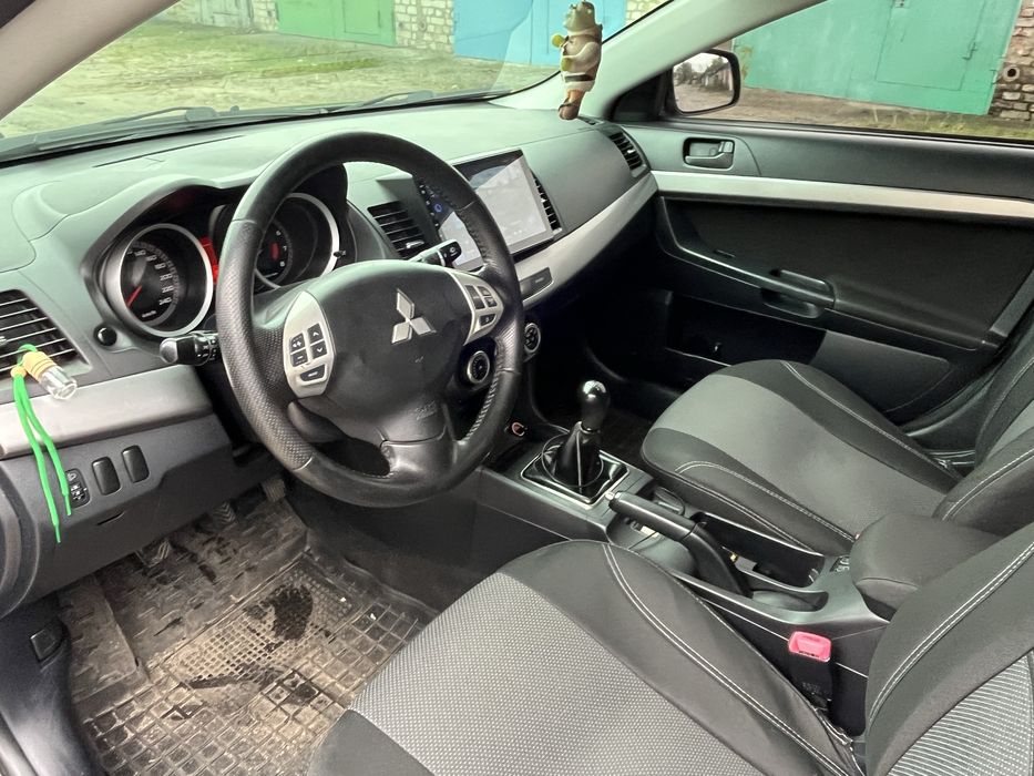 Продам Mitsubishi Lancer X 2.0 (Митсубиси Лансер 10 2.0)