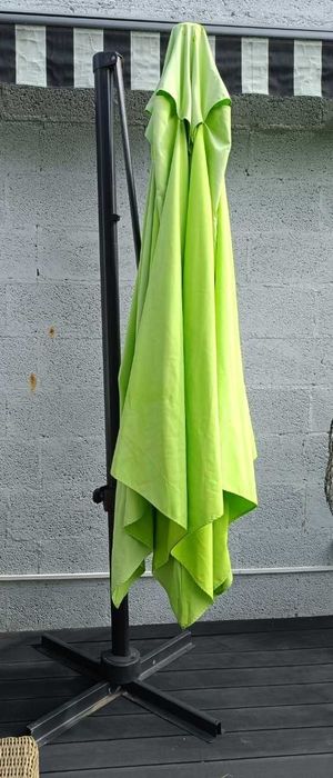 Parasol ogrodowy | przekątna ok. 4.2m, boki ok. 3m