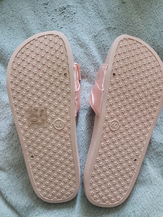 Klapki damskie r.39