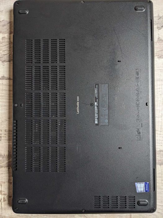 Dell Latitude 5590 i5/8/500
