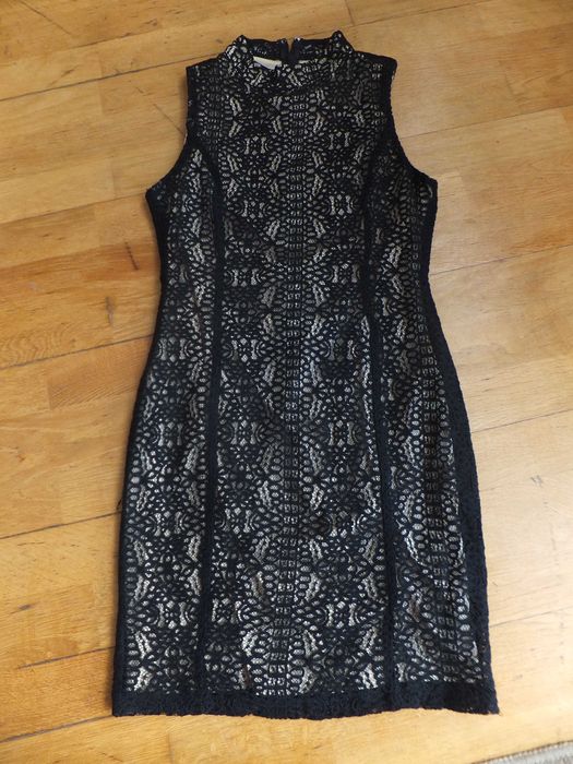 Czarna koronkowa sukienka S firmy FOREVER 21 krótka mini