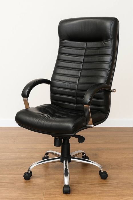 Распродажа  офисной мебели Столы стулья Кресла тумбы шкафы диваны