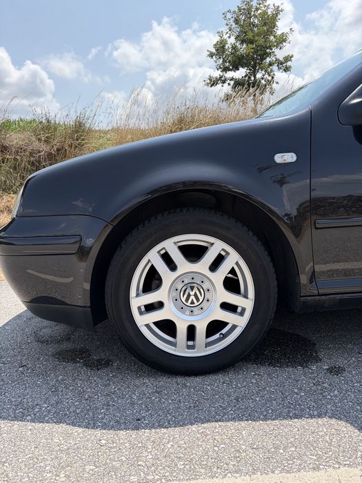 Volkswagen Golf — fotografia 4