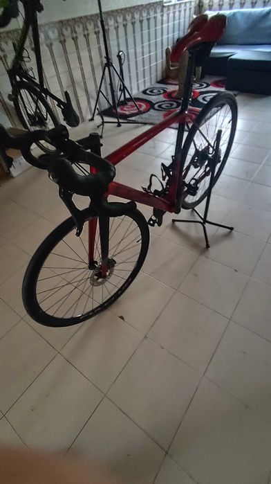 Vendo bicicleta de estrada coluer invicta  6.0 de disco
