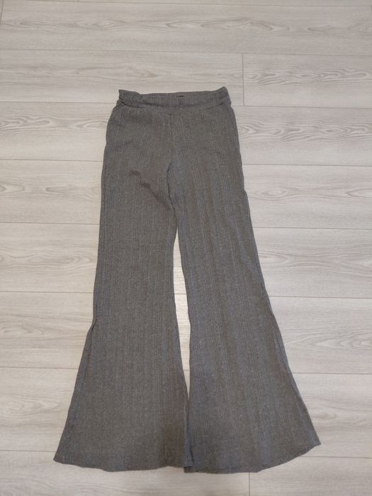 Плаття, штани, футболки та ін.