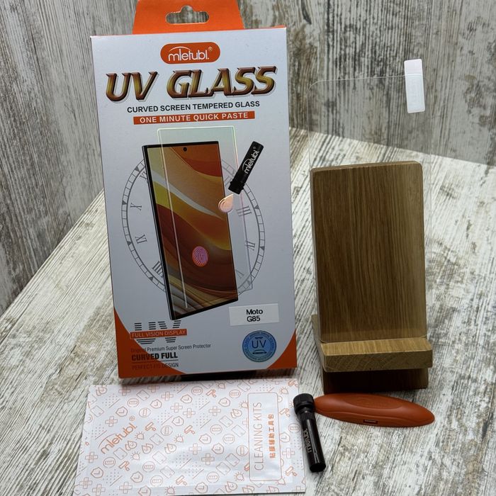 Стекло изогнутое Mietubl UV на Motorola Edge 50 Fusion/ Moto G85 Скло
