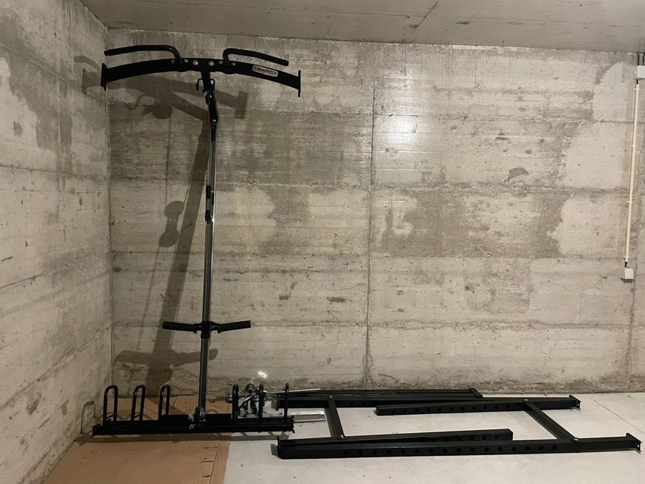 Rack com barra de elevacao e cabo