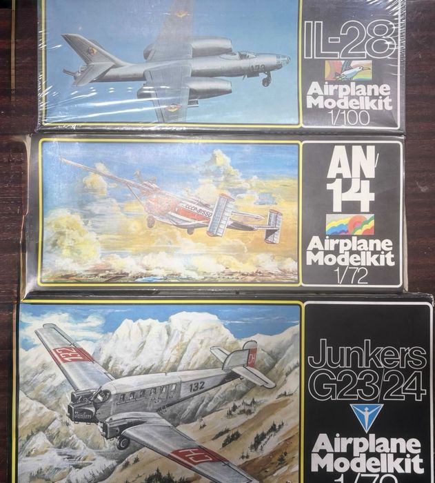 моделі літаків  IL-28, AH-14  від Plasticart