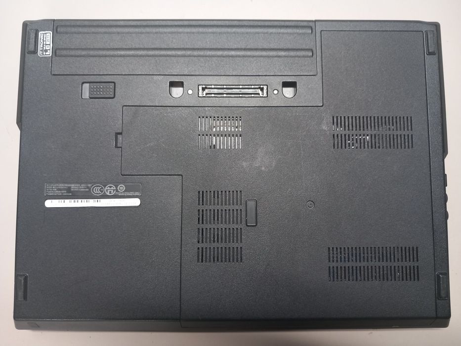Dell Latitude E5410 używany bez systemu operacyjnego
