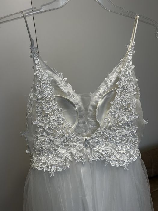 Suknia sukienka ślubna koronka tiul