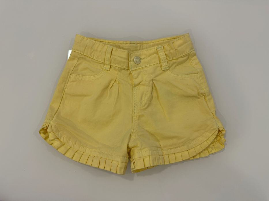 2 Calções + T'Shirt (6-9M)