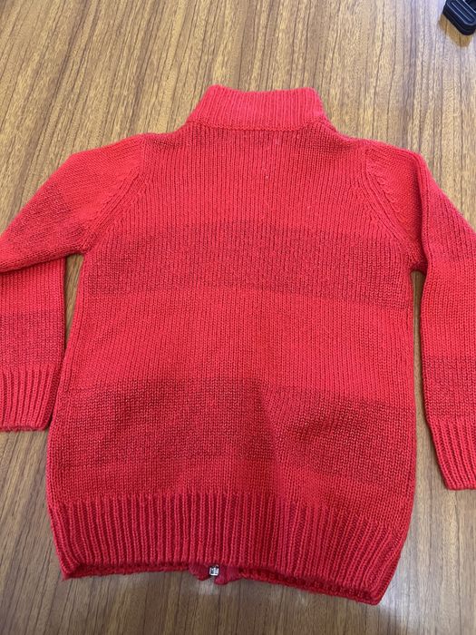 Кофта червона дівчача