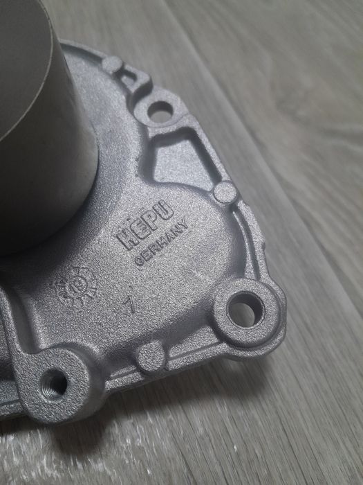 Помпа, натяжний ролик на планці Renault, Opel, Traffic 1.9 dci