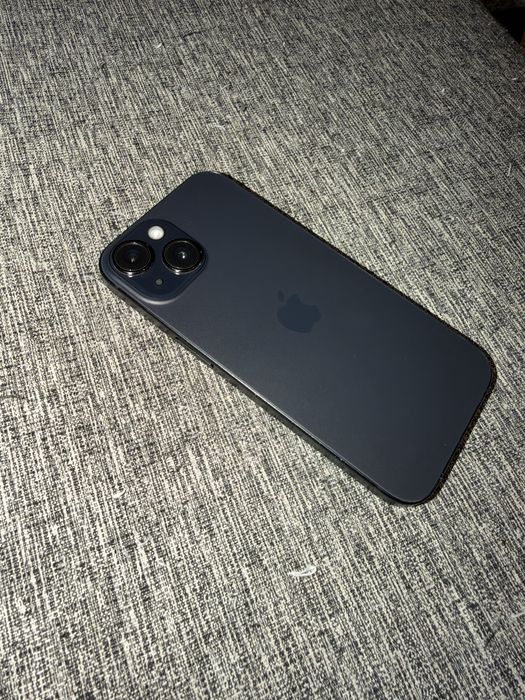 Iphone 15 128gb czarny 100% kondycji + kostka i kabel