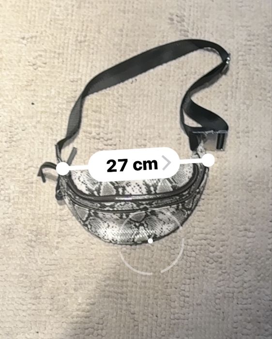Torebka nerka Accessories – wzór wężowej skóry