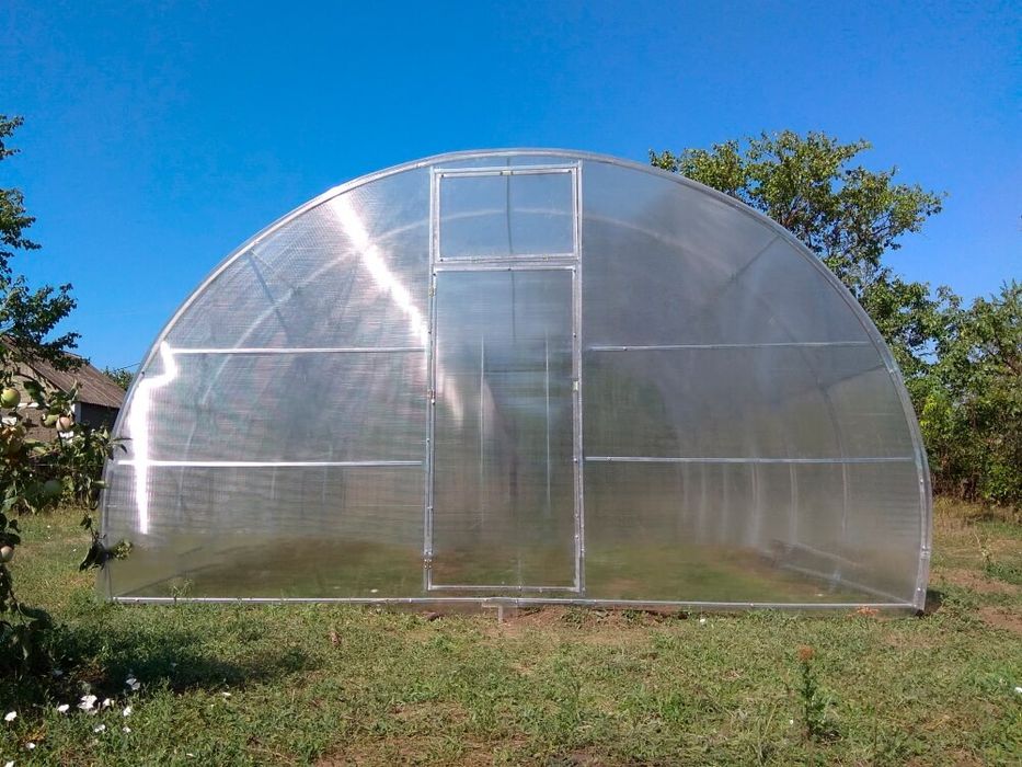 Теплиці "Веган" з оцинкованої квадратної труби 20х20х1 мм От виробника