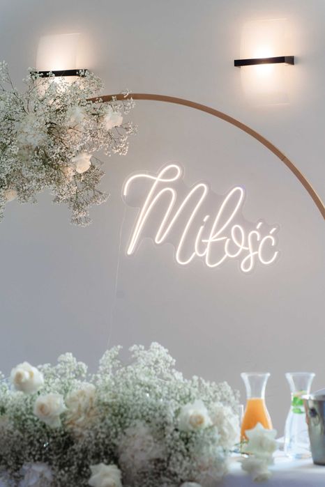 Miłość napis neon ledon Na skraju raju wesele ślub