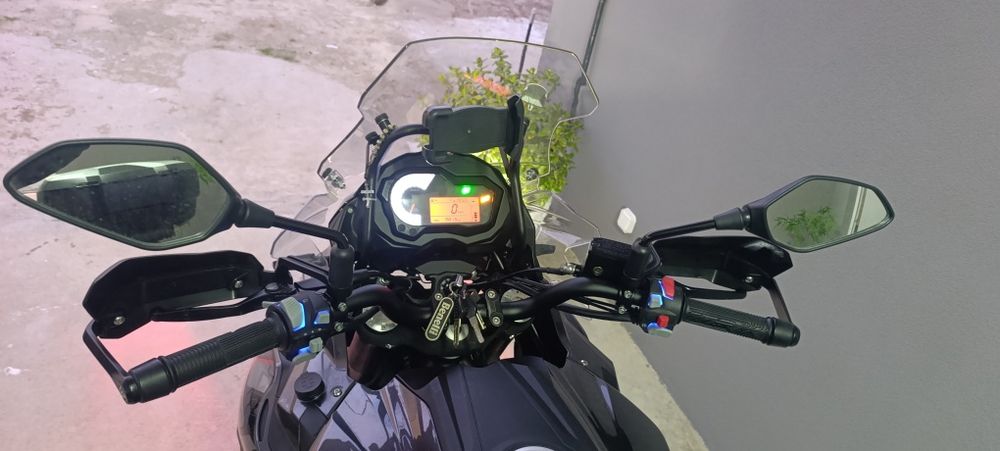Benelli TRK 502 x