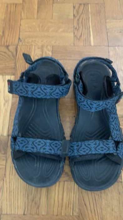 Сандали Karrimor, Fila и шлепки Superdry