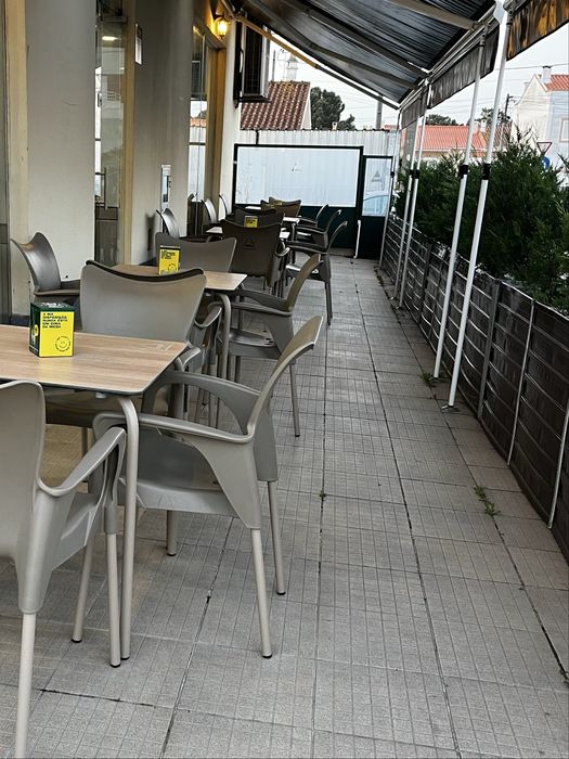 Trespasse de Café, Bar no coração da Quinta do Conde!! Oportunidade Única!!