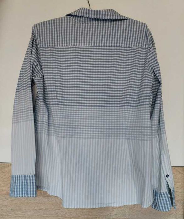 Koszula biało błękitna