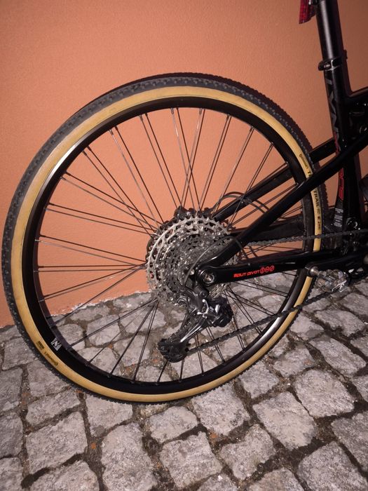 BH Lynx Race carbon 29'