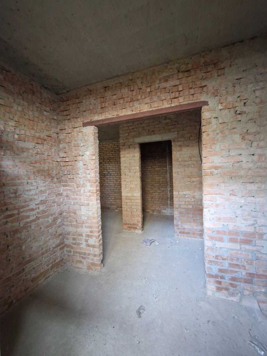 Комерційне приміщення 27,5 м2 в с. Щасливе ЖК 7*Я