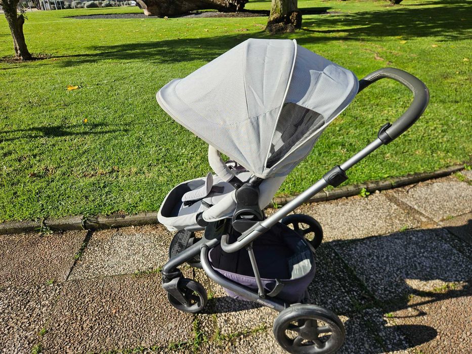 Carrinho de bebé Easywalker Harvey com Alcofa e acessórios