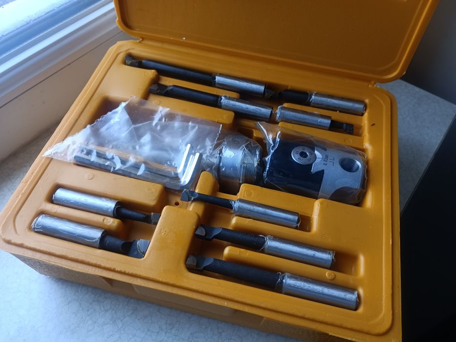 Головка розточна набір км4 ,км2  росточная головка + різці