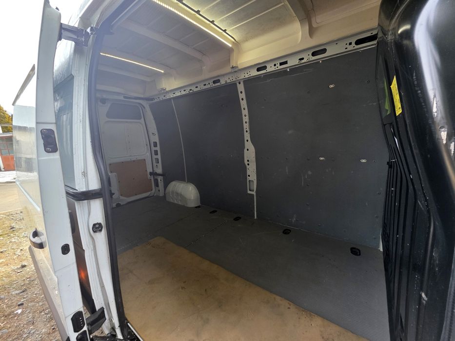 Wynajmę Do Wynajęcia BUS 9 OSÓB TRAFIC LONG Dostawczy XL Wynajem DDZ