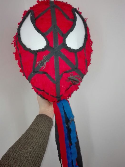 Piniata Spiderman urodziny prezent