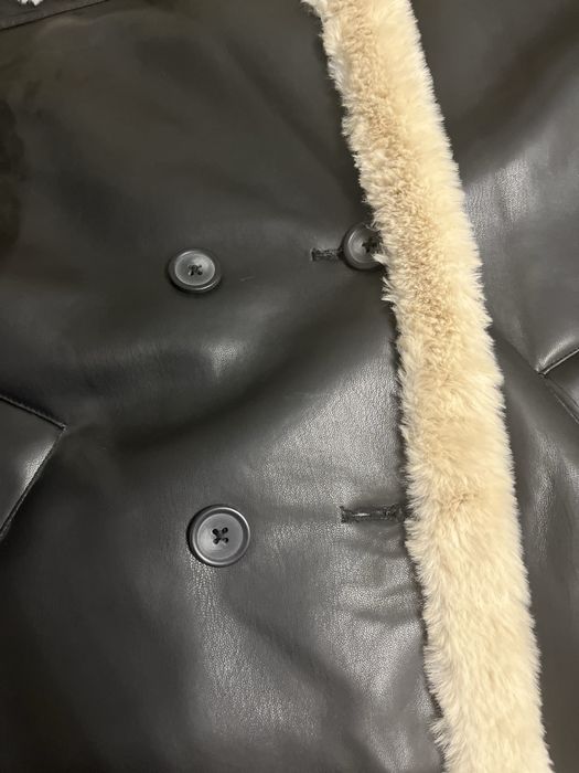 Жіноче пальто/дублянка