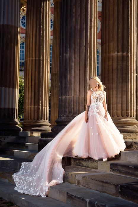 Suknia ślubna "Anette" projektantki Patrycji Kujawy