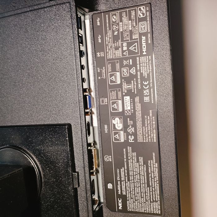 Monitor NEC 22.5"