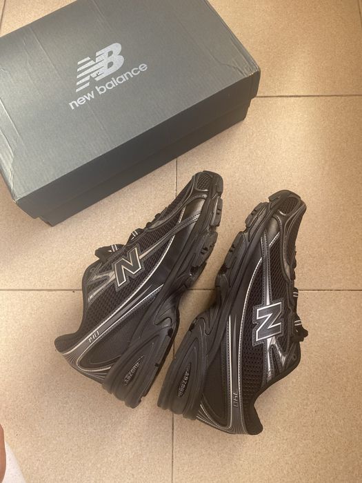 New Balance 740