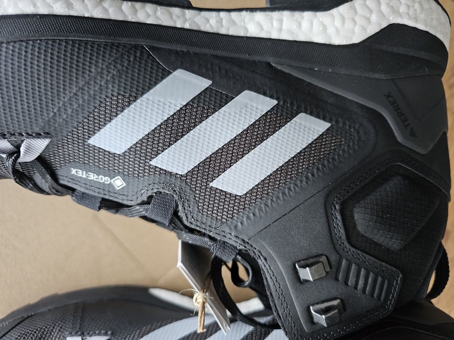 Buty hikingowe Adidas Terrex SKYCHASTER 2 MID GTX. Nowe