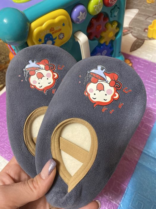 Домашні дитячі тапочки