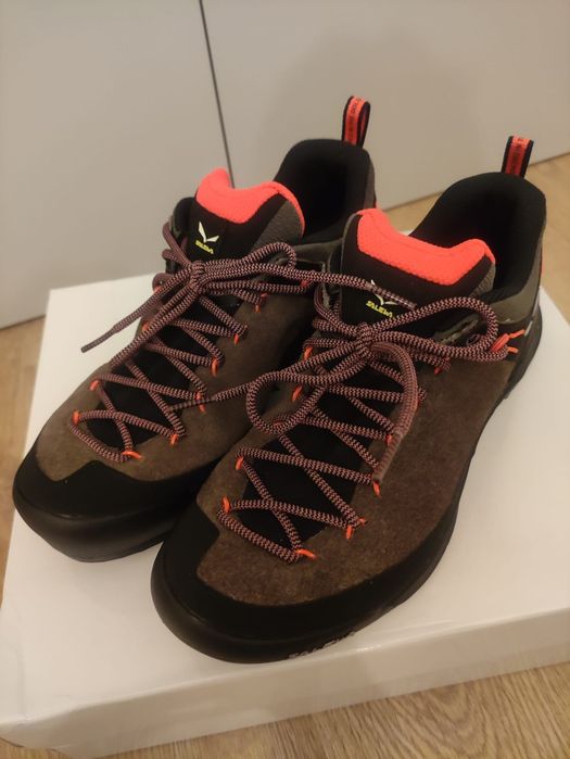 Buty salewa ws wildfire leather bungee cord-black r.37