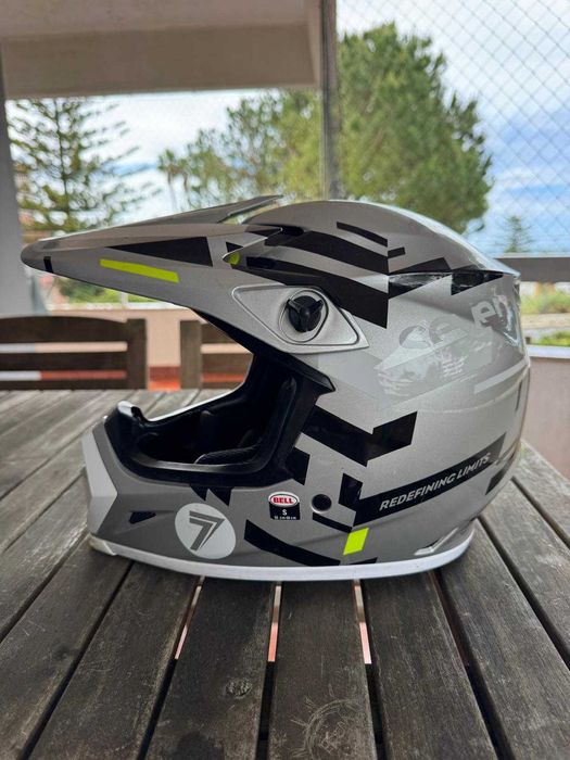 Capacete Bell MX-9 MIPS tam. S — quase não usado